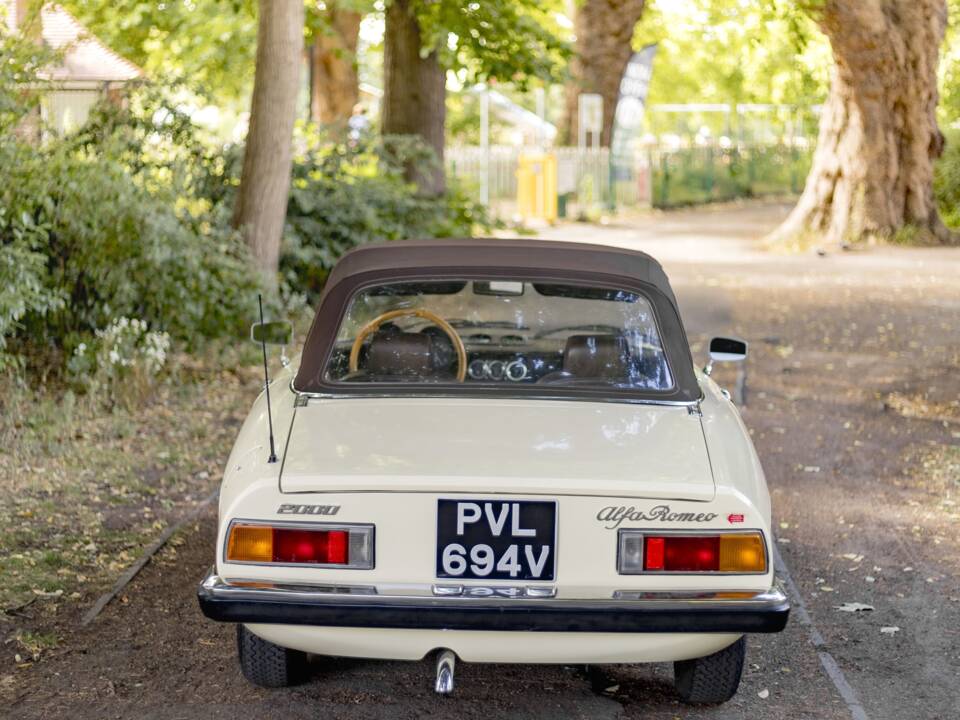 Immagine 48/50 di Alfa Romeo 2000 Spider Veloce (1980)
