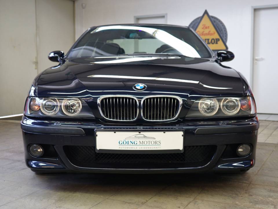 Image 4/40 de BMW M5 (2000)