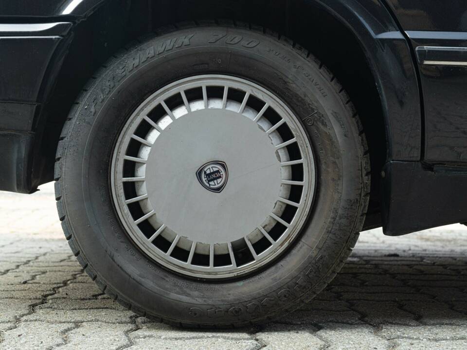 Immagine 7/42 di Lancia Thema 6V (1985)