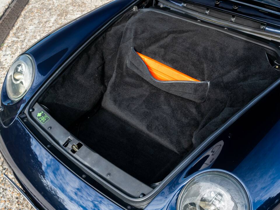 Afbeelding 29/32 van Porsche 911 Carrera (1994)