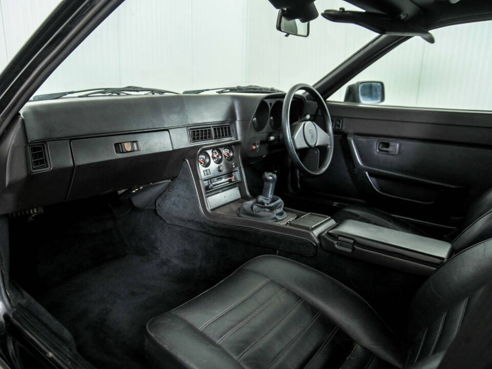 Immagine 12/50 di Porsche 924 S (1986)