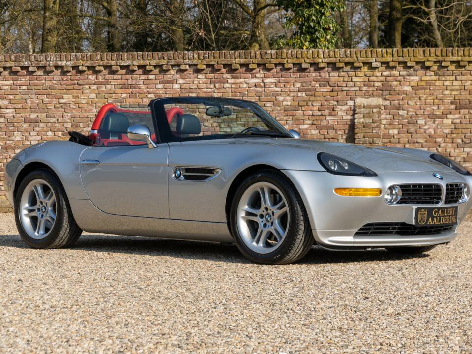 Image 45/50 of BMW Z8 (2002)