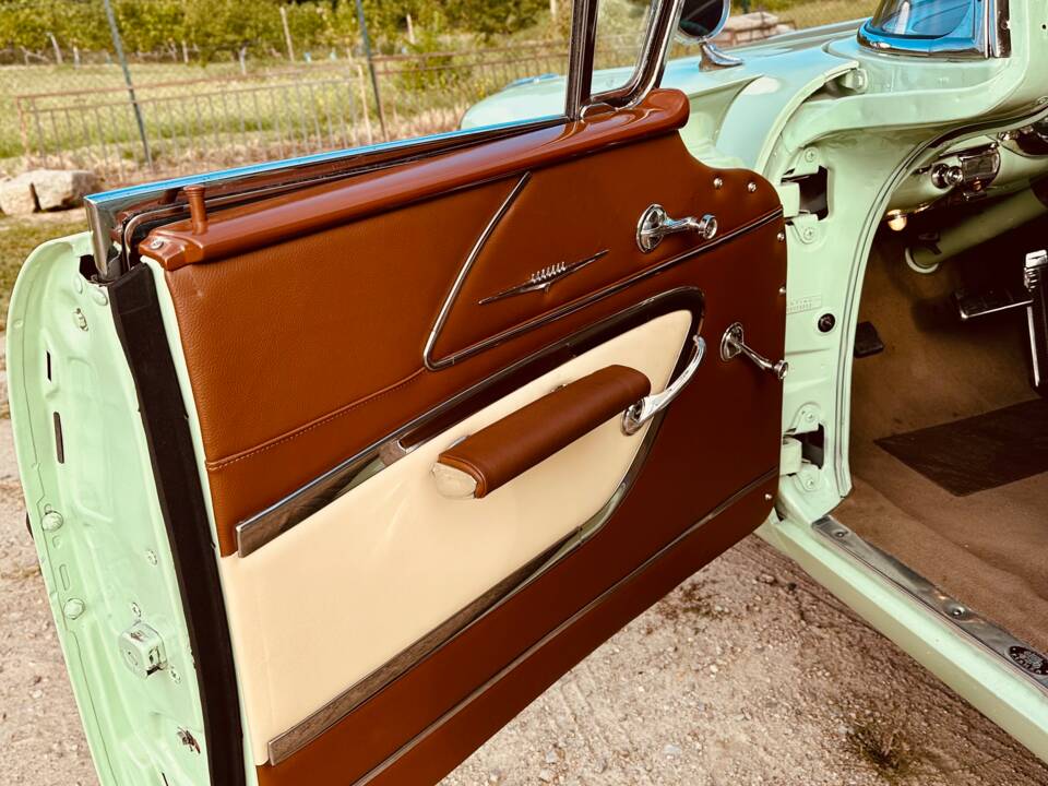 Immagine 12/31 di Pontiac Star Chief (1958)