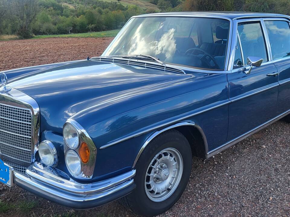 Afbeelding 3/9 van Mercedes-Benz 300 SEL 3.5 (1971)