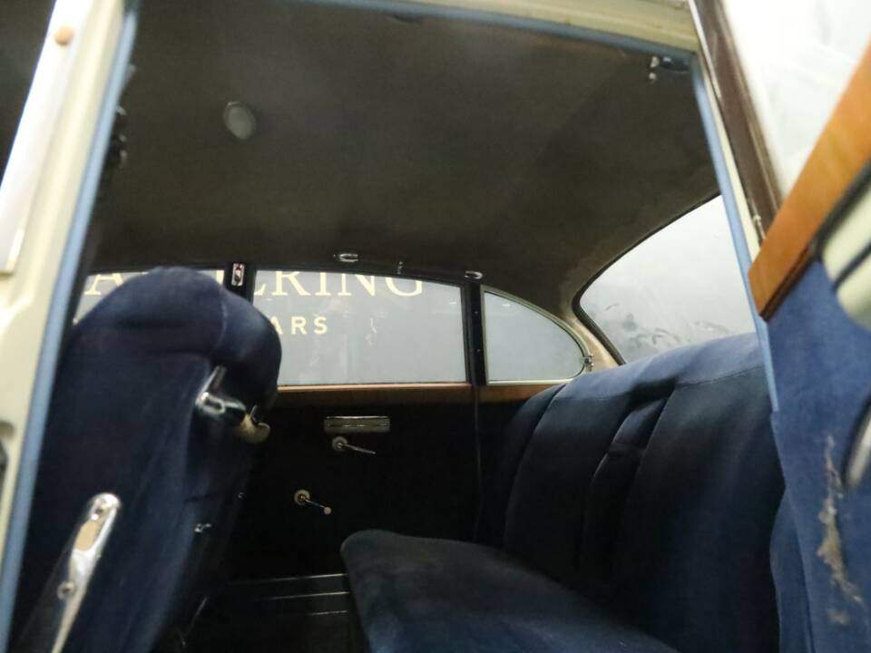 Afbeelding 30/50 van BMW 502 (1956)