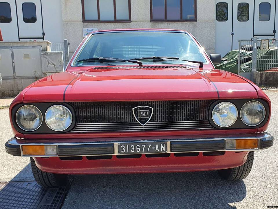 Bild 13/50 von Lancia Beta HPE 1600 (1980)