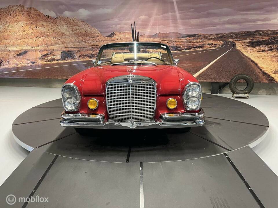 Image 7/40 of Mercedes-Benz 280 SE (1969)