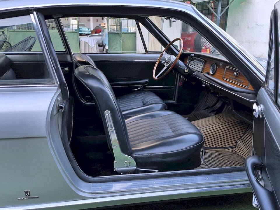 Image 36/54 de FIAT 1300 Vignale (1965)