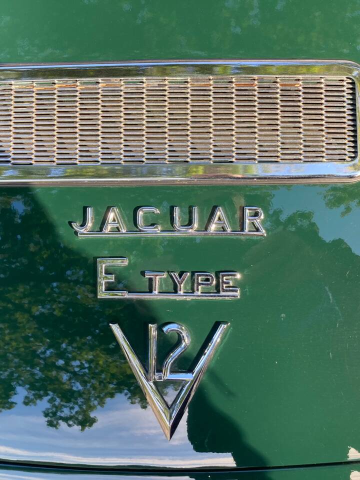 Afbeelding 35/47 van Jaguar E-Type V12 (2+2) (1973)