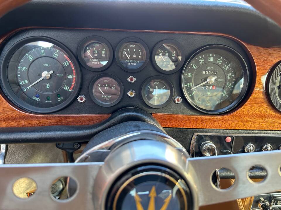 Image 41/101 of Maserati Mexico 4200 (1971)