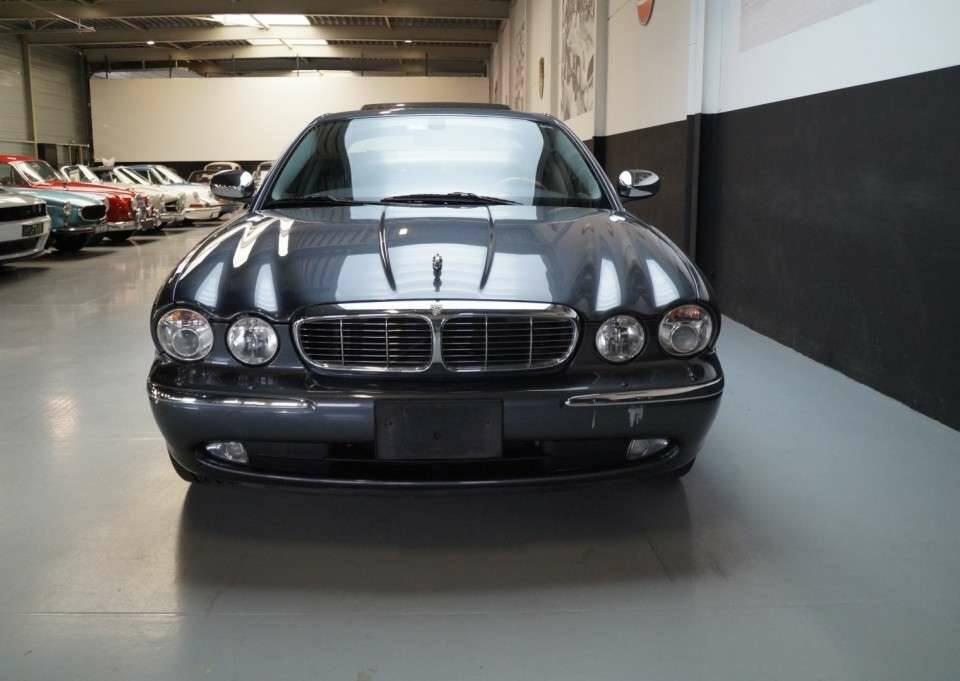 Bild 29/50 von Jaguar XJ 8 4.2 (2005)