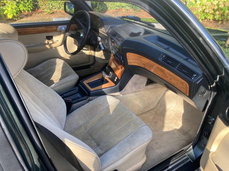 Afbeelding 11/13 van BMW 728i (1983)