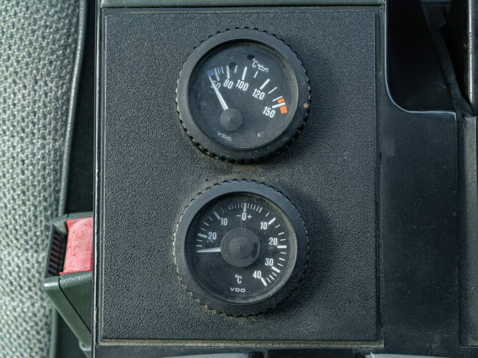 Bild 42/50 von Chevrolet Camaro Z28 (1992)