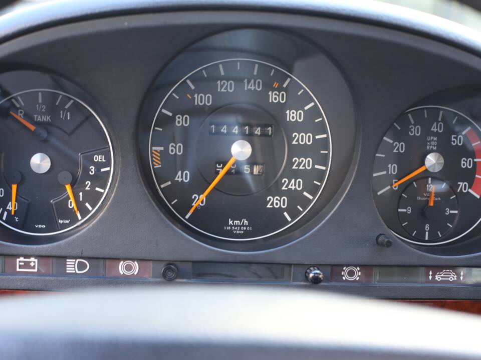 Afbeelding 21/46 van Mercedes-Benz 450 SEL 6,9 (1977)