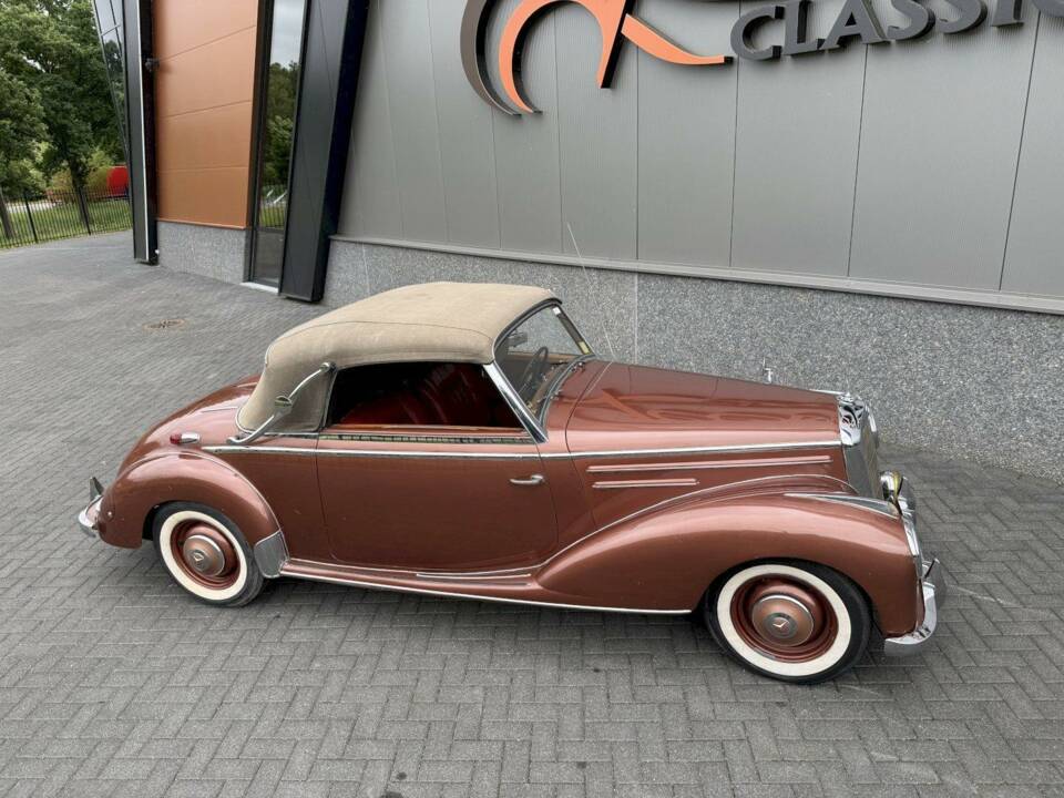 Image 6/32 of Mercedes-Benz 220 Cabriolet A (1952)