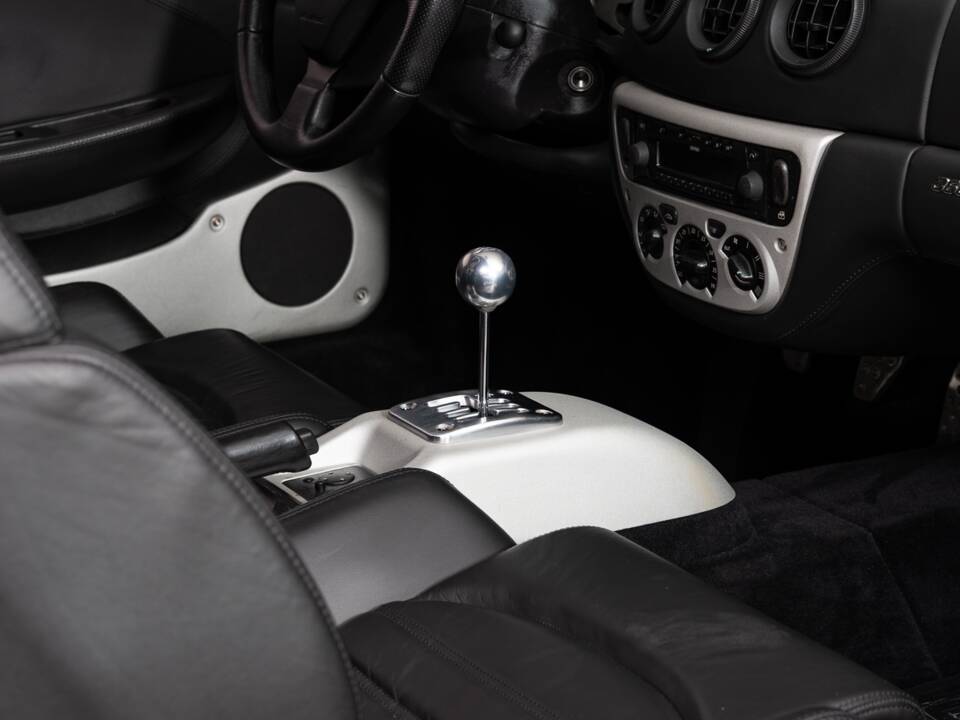 Image 16/35 of Ferrari 360 Modena (1999)