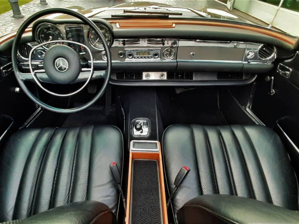 Immagine 8/16 di Mercedes-Benz 280 SL (1970)