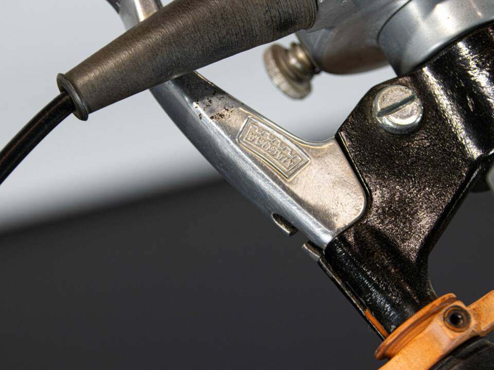 Image 14/50 of KTM 250 MC/GS (1973)