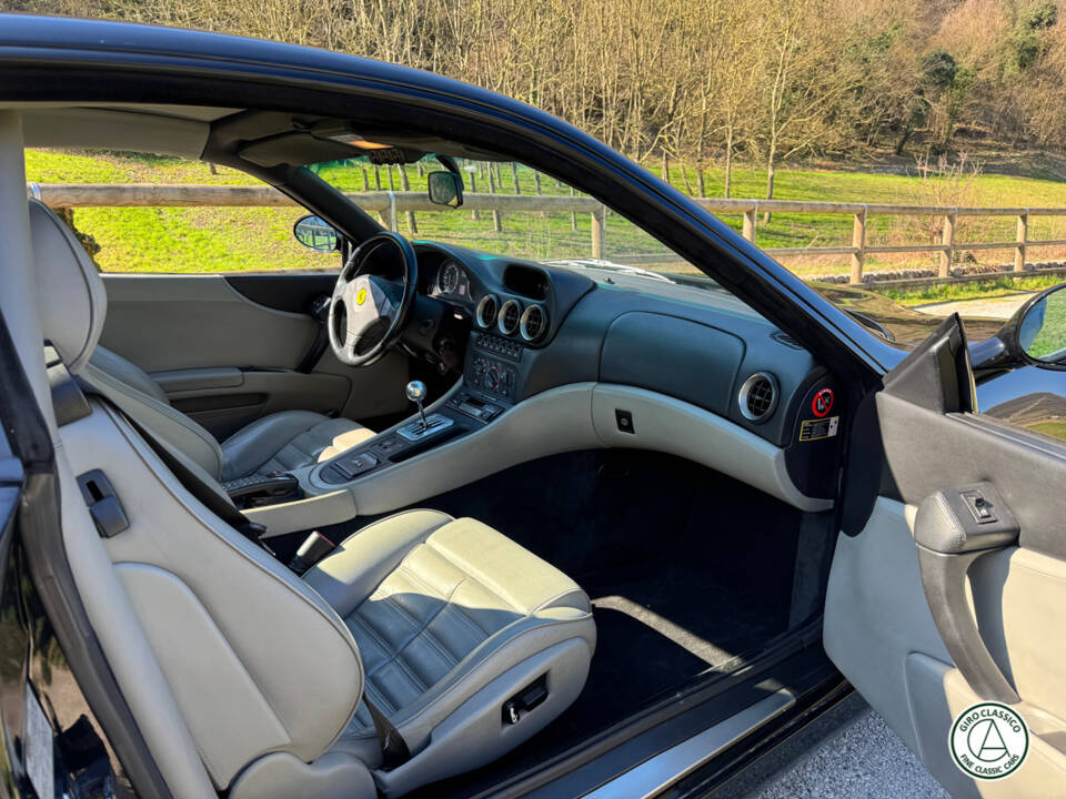 Immagine 25/31 di Ferrari 550 Maranello (1998)