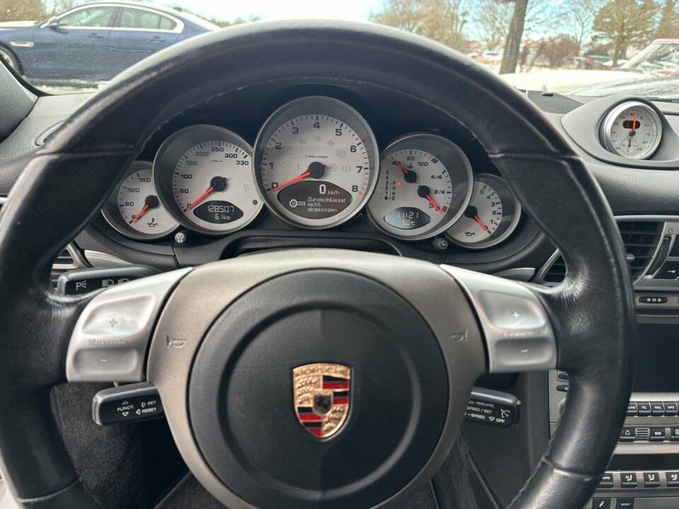 Bild 12/20 von Porsche 911 Carrera S (2004)