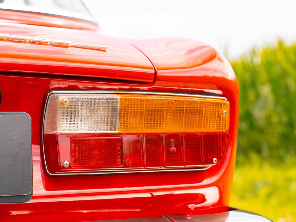 Image 24/53 of Alfa Romeo 2000 GT Veloce (1975)