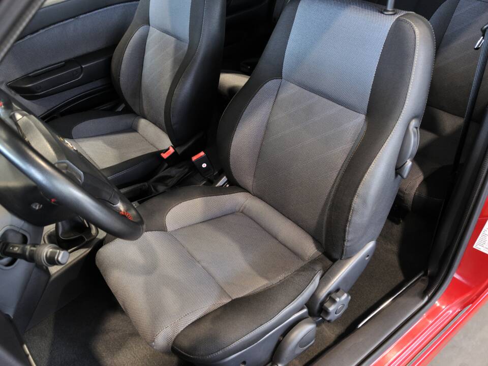 Afbeelding 18/29 van Alfa Romeo 145 Quadrifoglio Verde (1996)