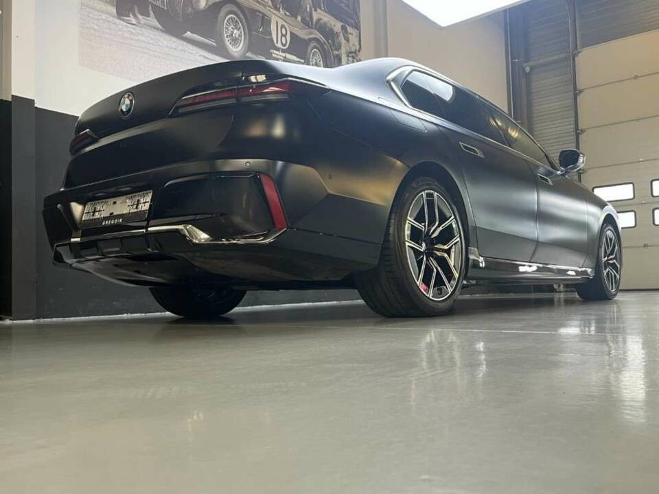 Image 33/50 de BMW i7 eDrive50 (2023)