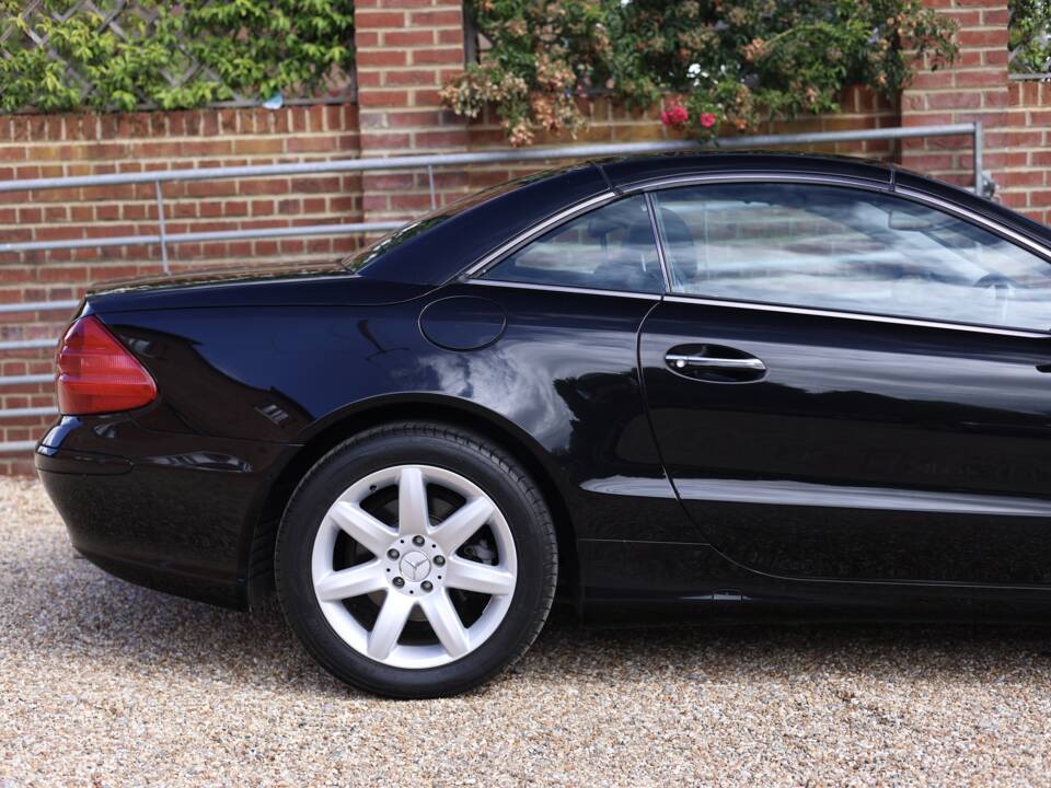 Image 34/50 de Mercedes-Benz SL 350 (2004)