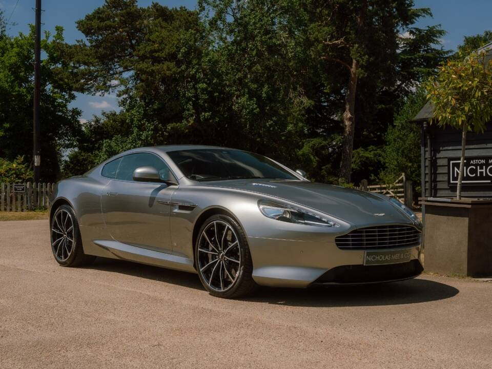 Image 1/96 of Aston Martin DB 9 GT "Bond Edition" (2015)