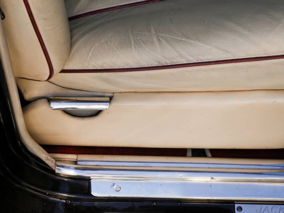 Immagine 117/196 di Bentley T 2 (1978)