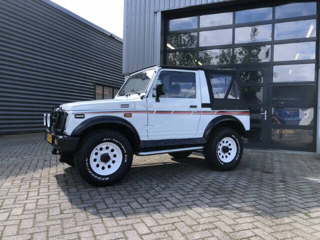 Bild 3/8 von Suzuki SJ Samurai (1992)