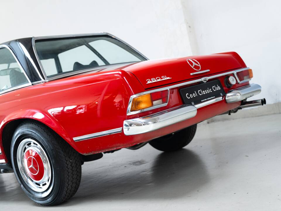 Image 31/35 of Mercedes-Benz 280 SL (1970)