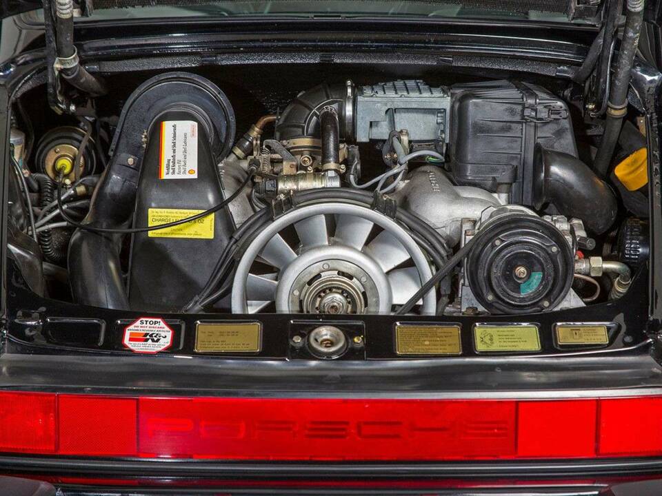 Bild 24/25 von Porsche 911 Carrera 3.2 (1987)