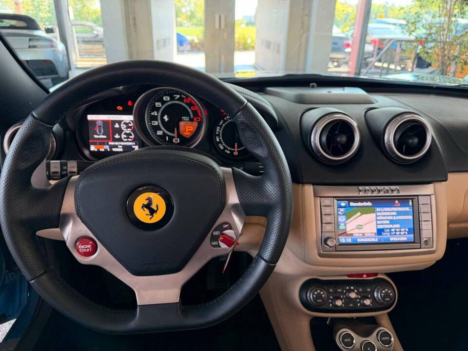 Immagine 16/42 di Ferrari California (2011)