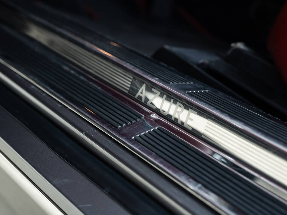 Immagine 12/45 di Bentley Azure (2007)