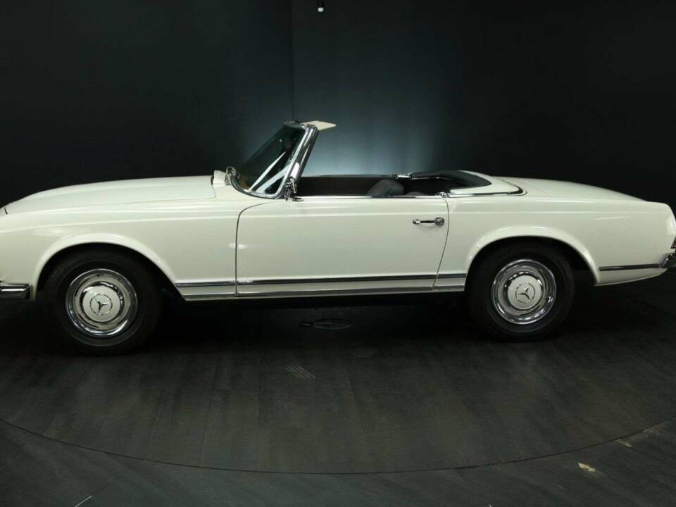 Bild 2/50 von Mercedes-Benz 230 SL (1967)