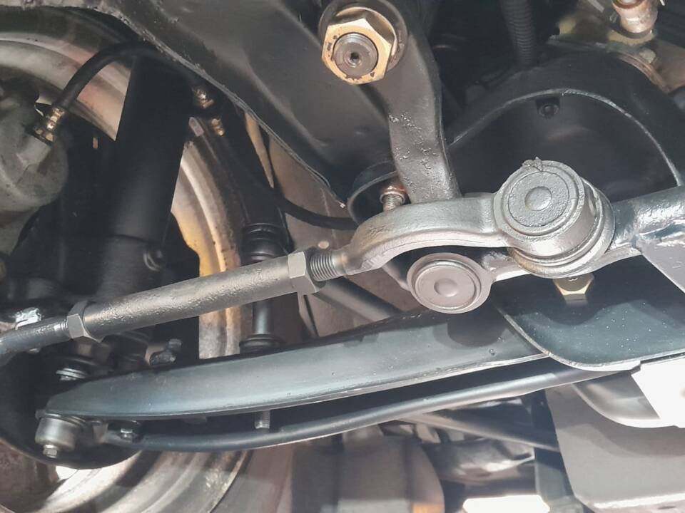 Image 46/55 of Mitsubishi Starion (1989)