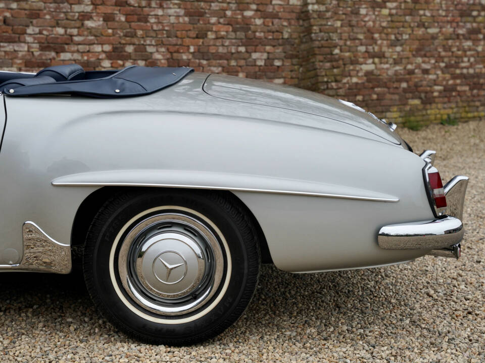Imagen 32/50 de Mercedes-Benz 190 SL (1961)