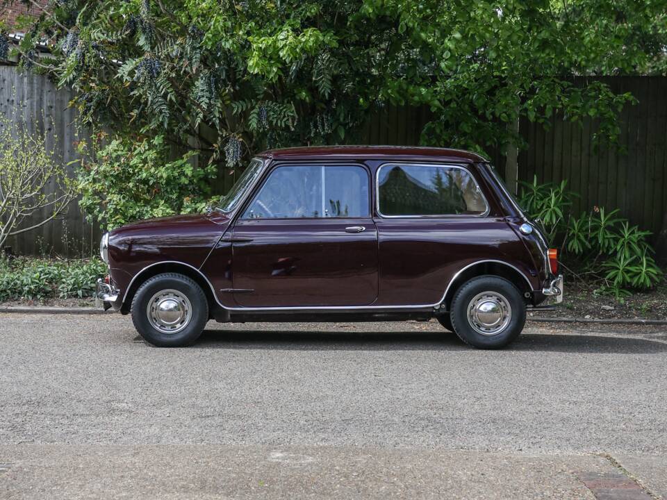 Image 28/46 of Austin Seven (1964)