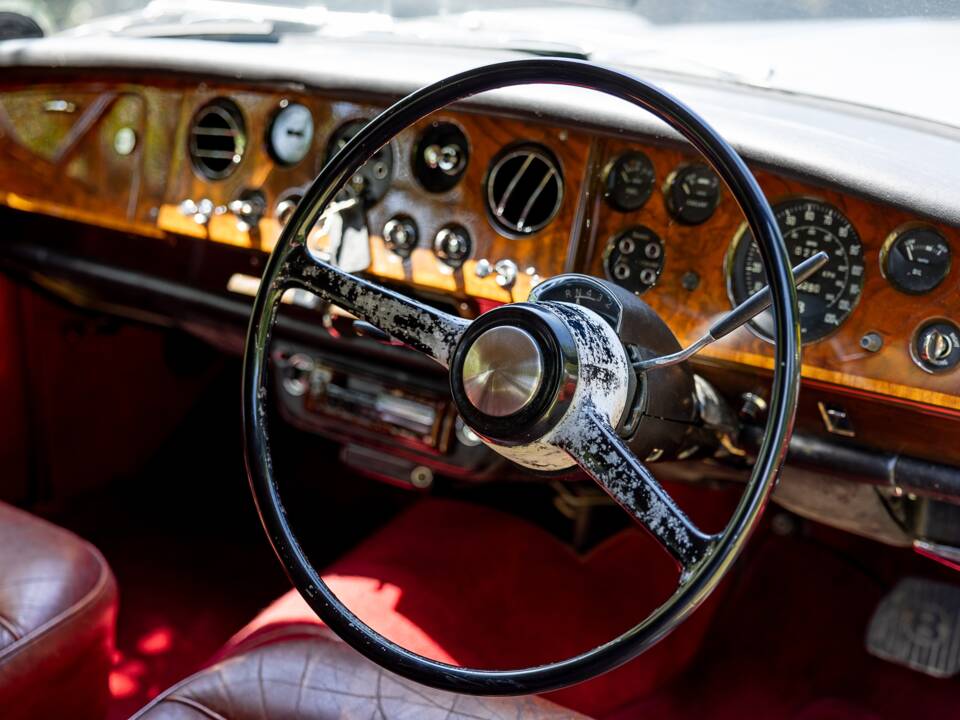 Afbeelding 40/50 van Bentley T 1 (1967)
