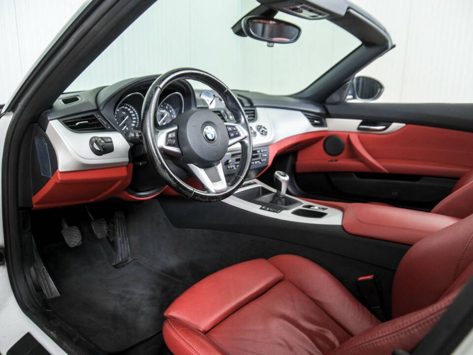 Immagine 33/50 di BMW Z4 sDrive23i (2009)