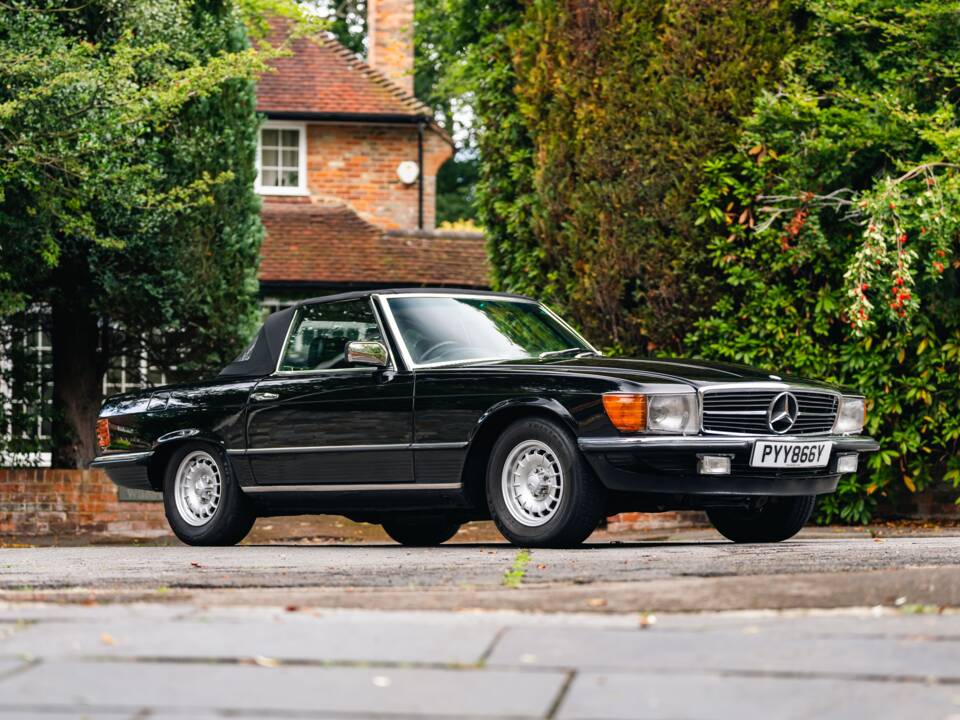 Image 11/30 de Mercedes-Benz 500 SL (1983)