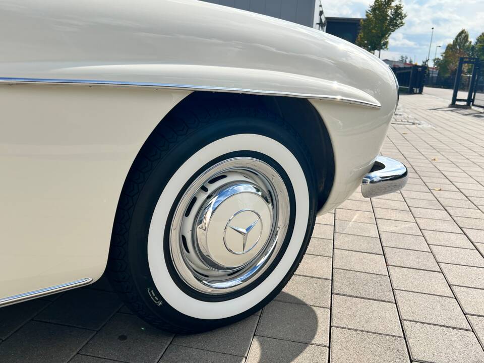Afbeelding 9/28 van Mercedes-Benz 190 SL (1960)