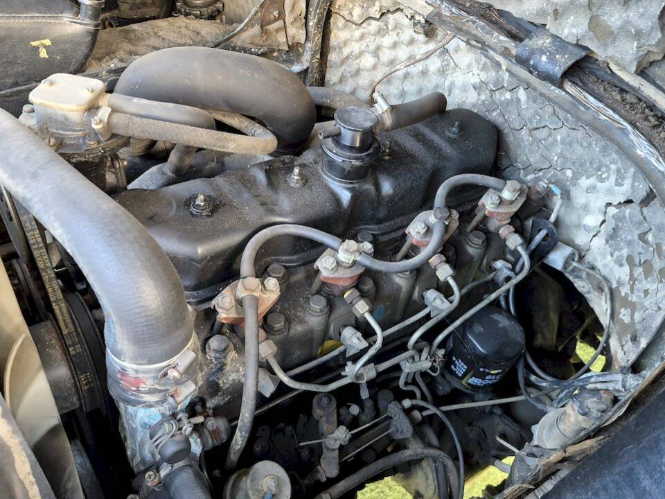Image 44/51 of UAZ 3741 (1991)