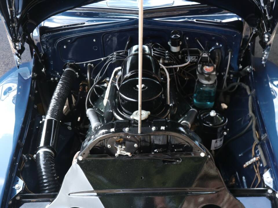 Image 4/50 de Cadillac 62 Convertible (1941)