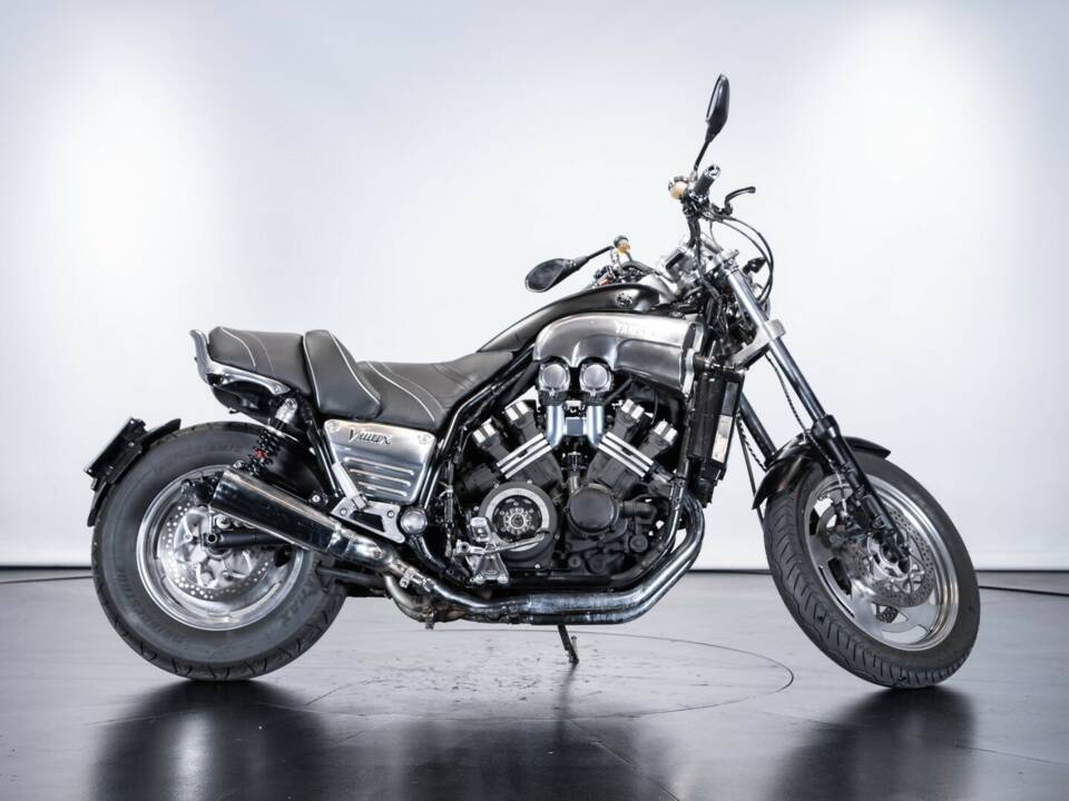 Image 7/50 of Yamaha V-Max 1200 (1991)