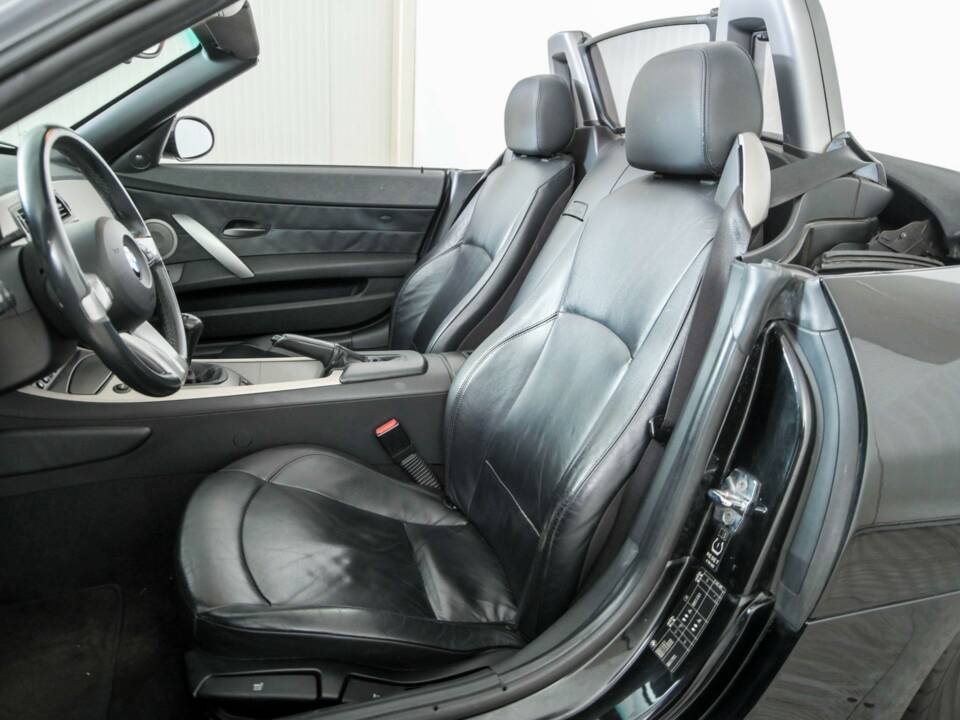 Bild 32/50 von BMW Z4 2.5i (2004)
