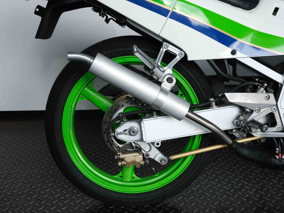 Immagine 58/71 di Kawasaki KR-1 (1989)