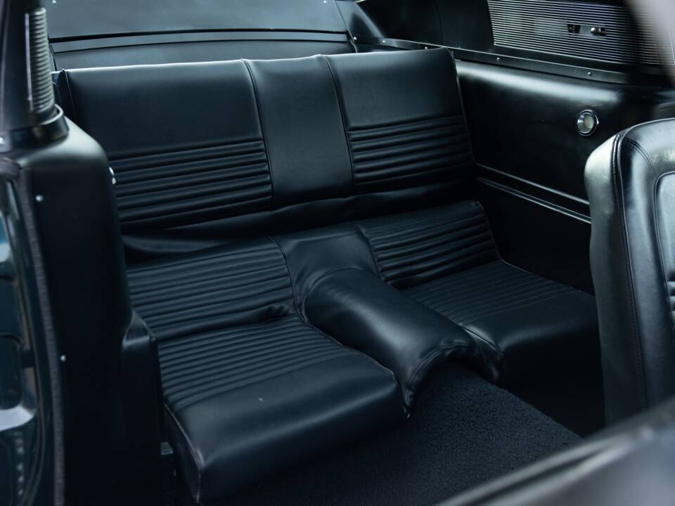 Image 23/44 of Ford Mustang 351 (1967)