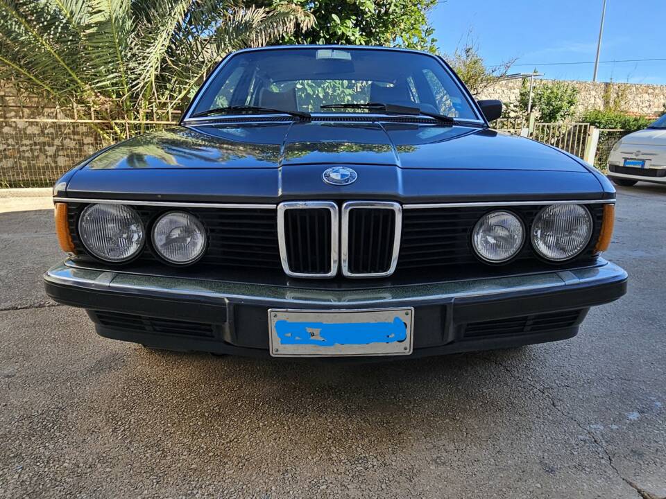 Image 4/100 of BMW 728i (1983)